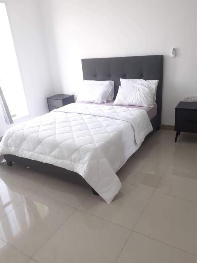 Premier Executive Apartment - The Ivy, East Legon Аккра Экстерьер фото